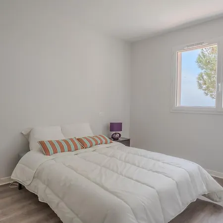 Germaine Les Pieds Dans L'eau * Andernos-les-Bains